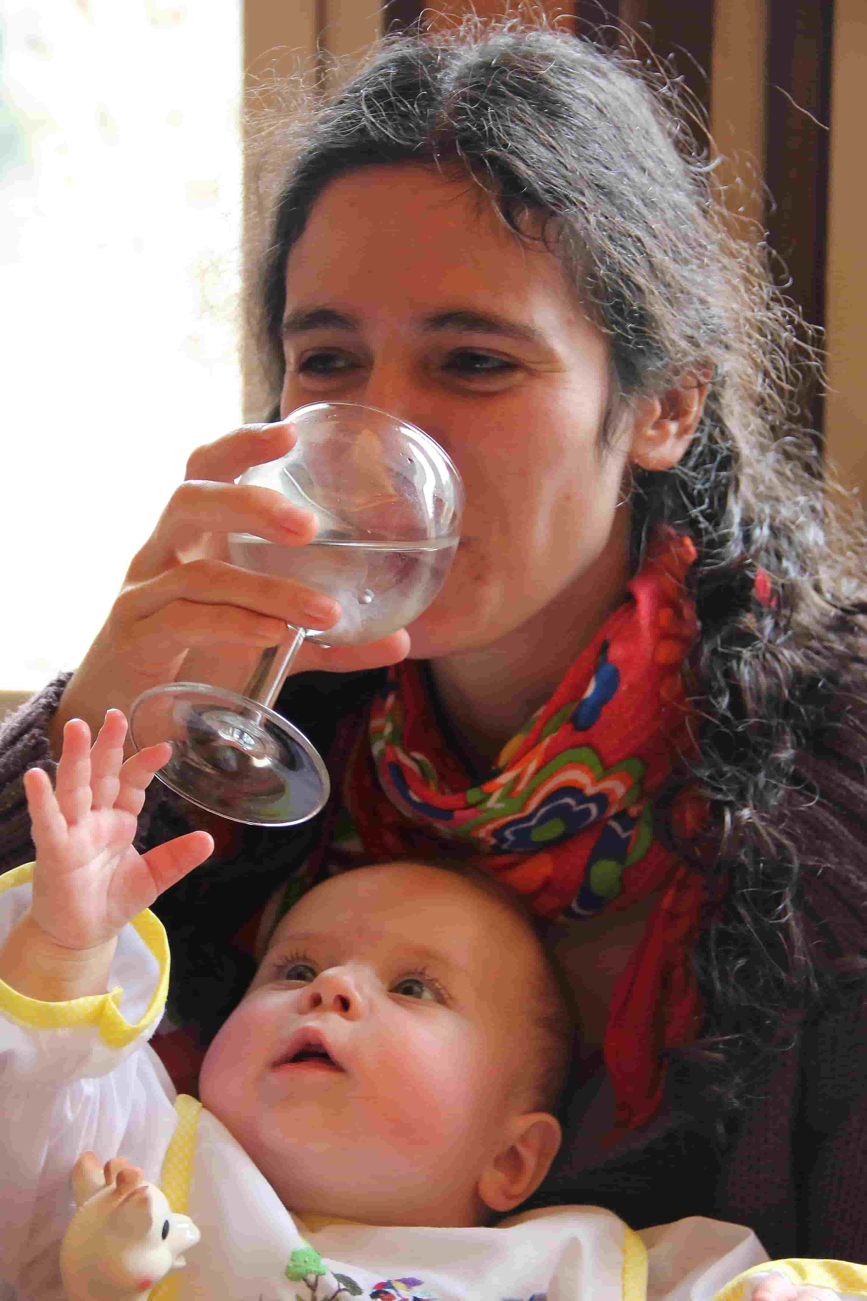 Allaitement ou biberon : avantages et inconvénients pour la mère et son  enfant - Marie Claire